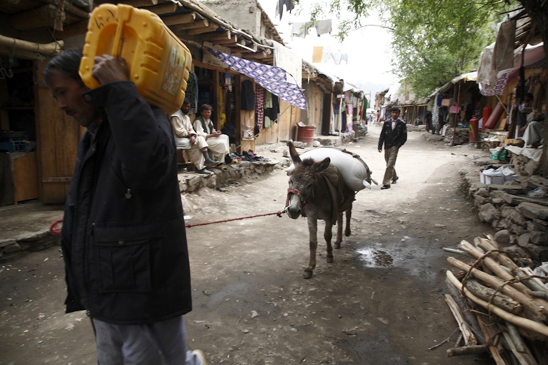 The Shegnan bazaar in Badakhshan, Afghanistan. Several shopkeepers have benefited from loans from AKF to stimulate enterprise. AKDN / Sandra Calligaro