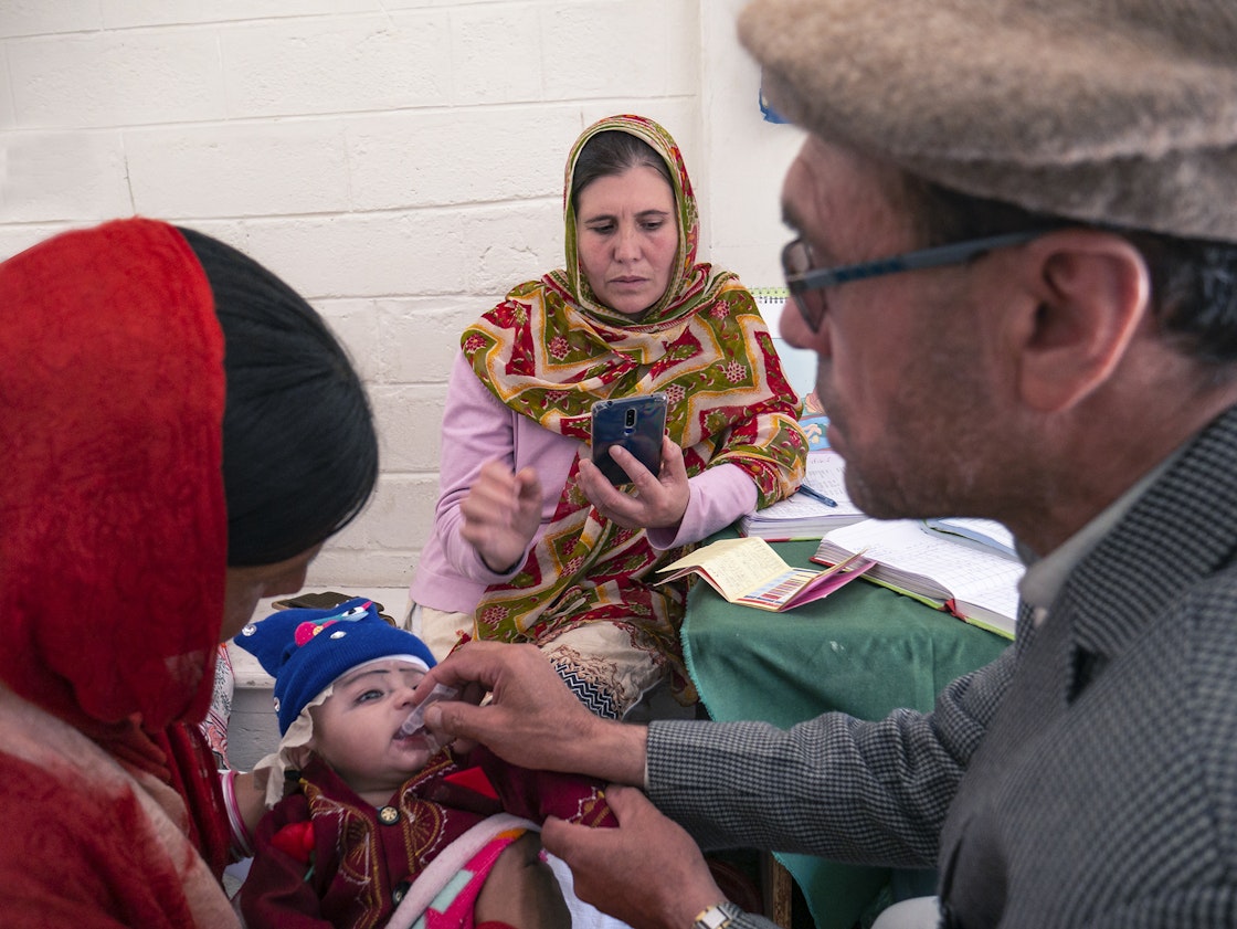Children receive immunisations in northern Pakistan under the Hayat project which uses a mobile application that helps track health services delivered by field workers. Hayat is a mobile health application and web portal developed by Aga Khan University. AKU