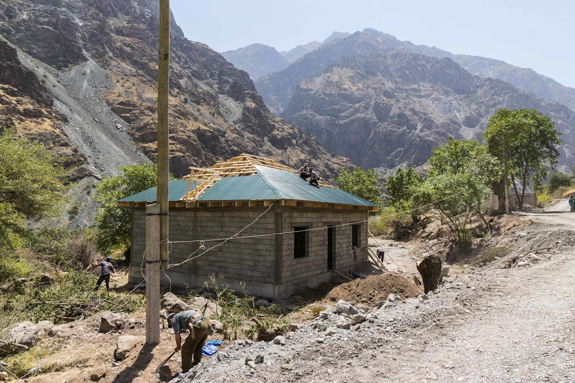 When disasters like floods and seismic activity have tested the resilience of villagers in Darvaz, Tajikistan, AKAH has helped the community recover with new housing, water systems and other infrastructure. AKDN / Christopher Wilton-Steer