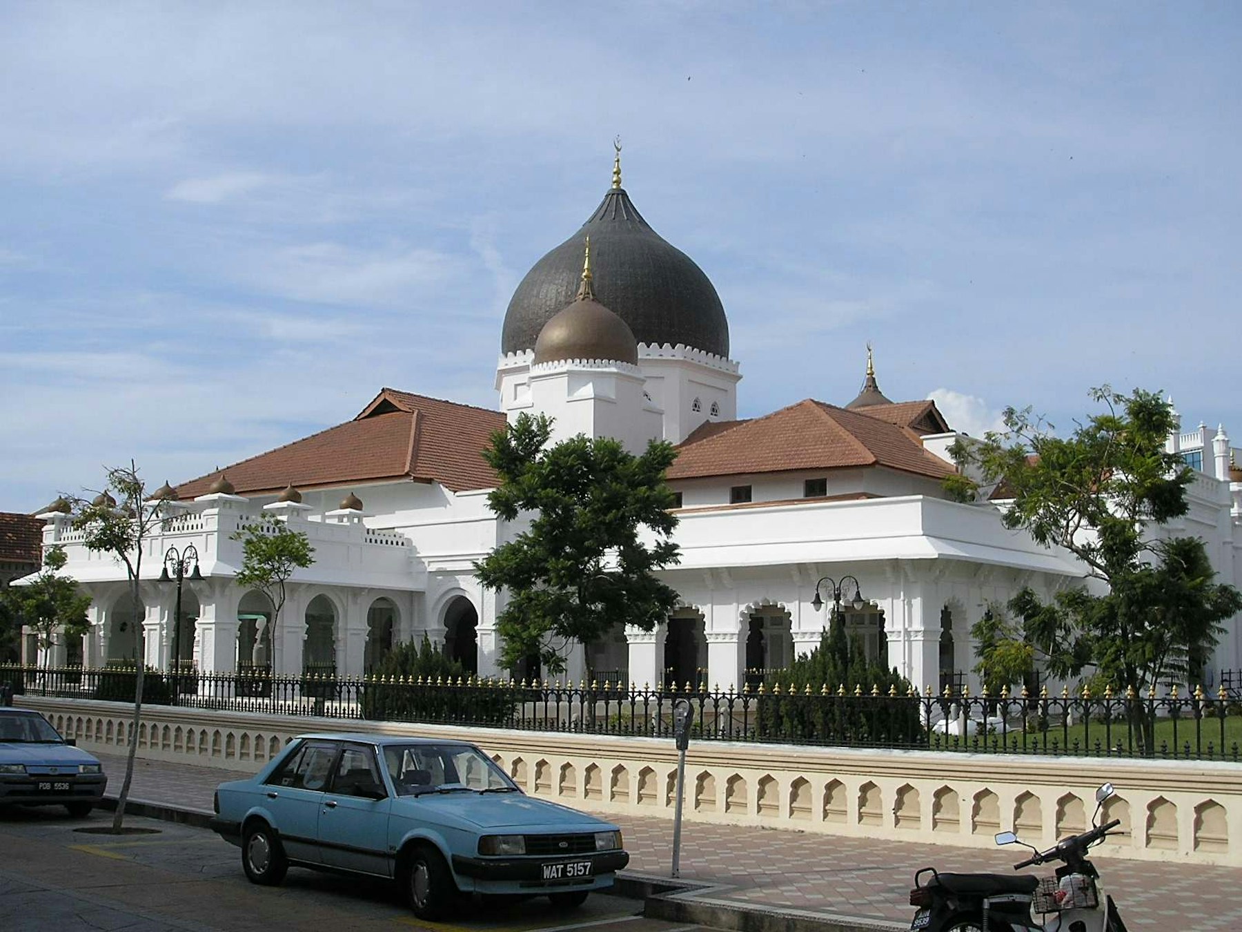 The Kapitan Keling Mosque in George Town. Courtesy of Gryffindor
