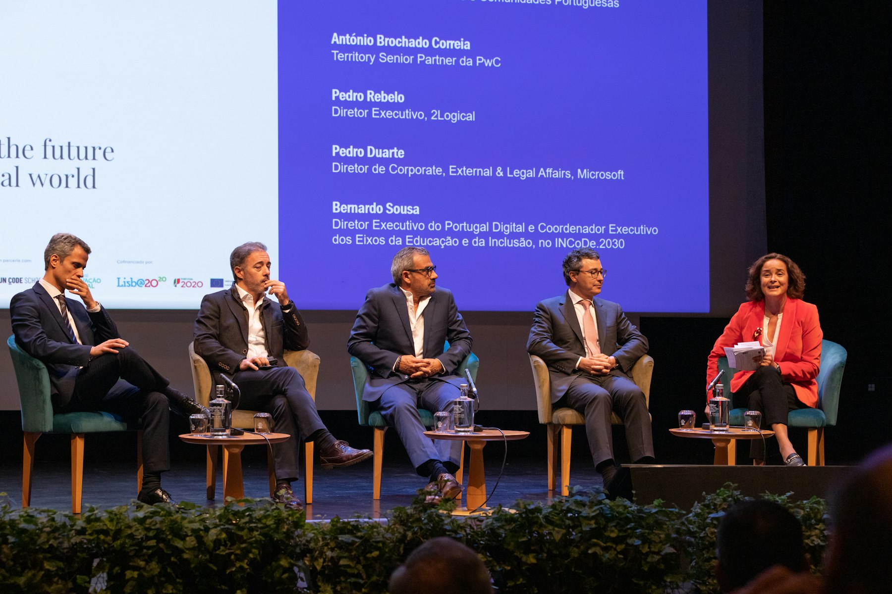 (Right to Left) Ms. Maria João Ruela, Adviser of the Presidency of the Republic for Social and Portuguese Communities’ Affairs (moderator); Antonio Brochado Correia, PwC; Pedro Rebelo, 2Logical; Pedro Duarte, Microsoft; Bernardo Sousa, Portugal Digital. | AKDN / Rui Gouveia
