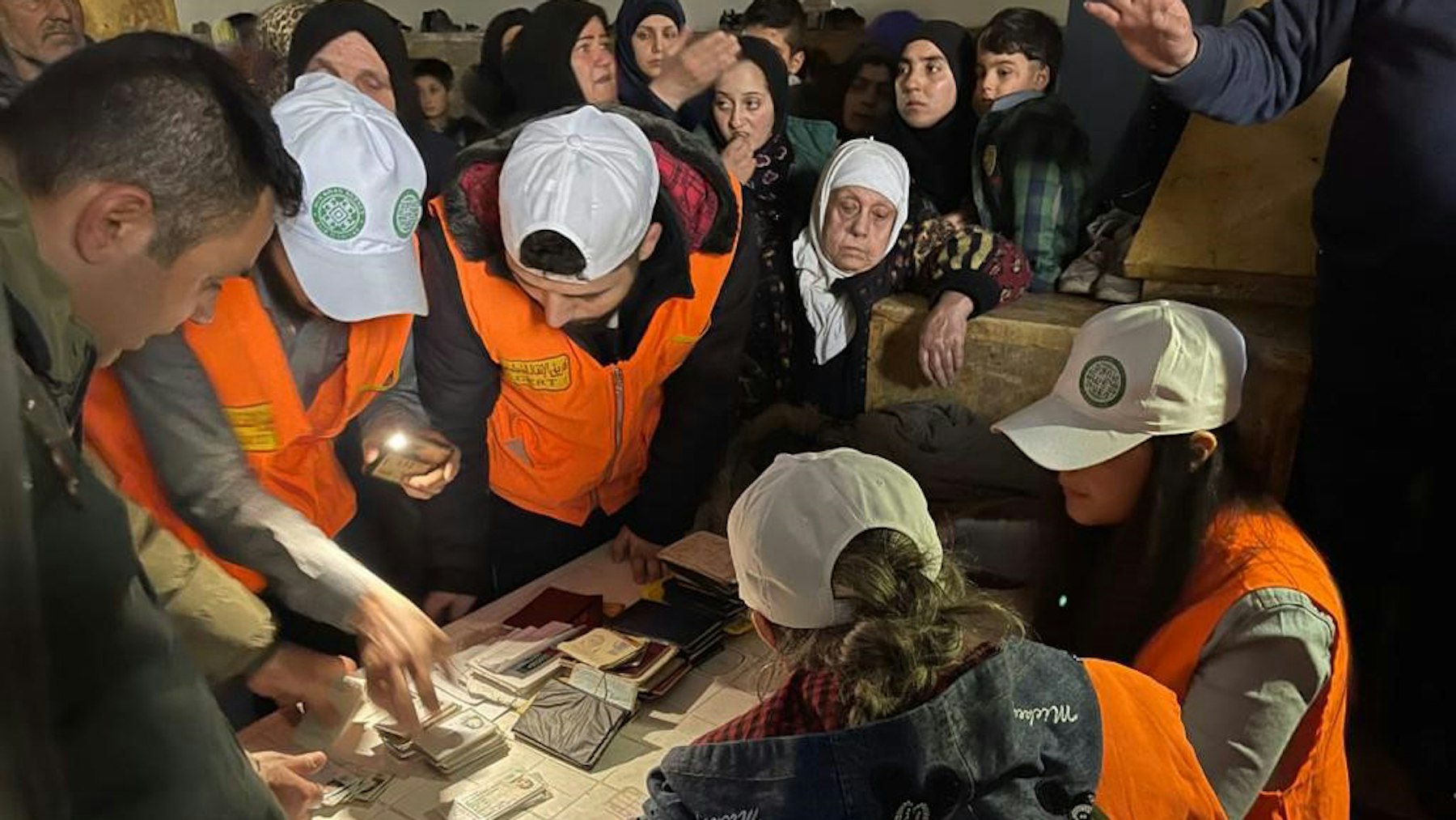 AKDN distributing food and other necessities in Aleppo.