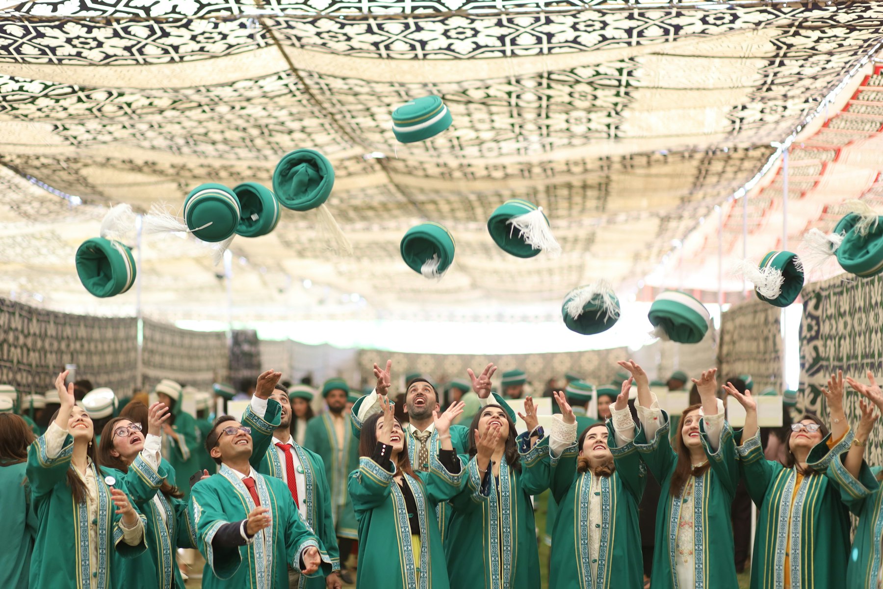 AKU graduates, students 777 celebrates Founder's Day and 40th Anniversary