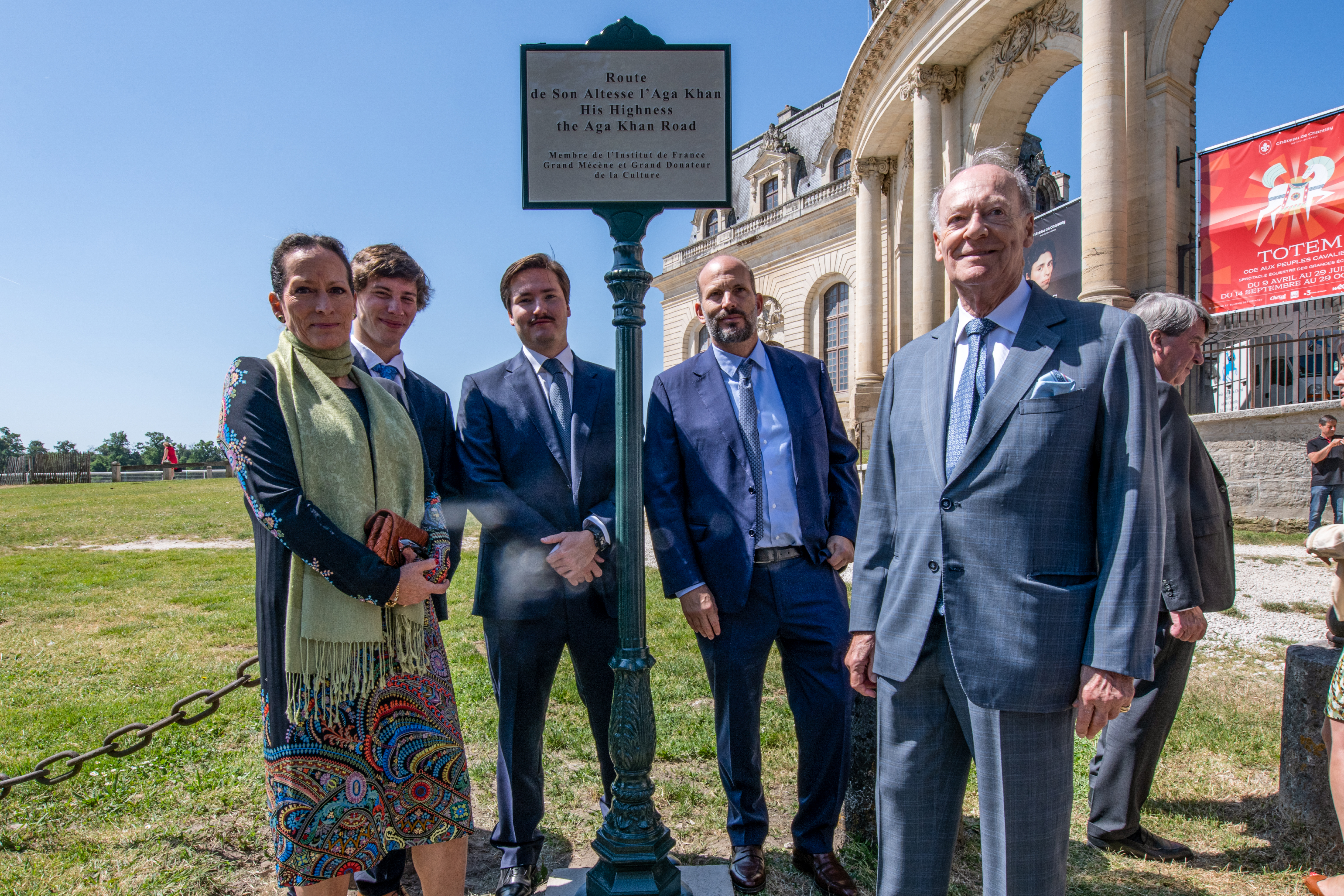 Institut de France and the city of Chantilly pay tribute to His Highness  the Aga Khan