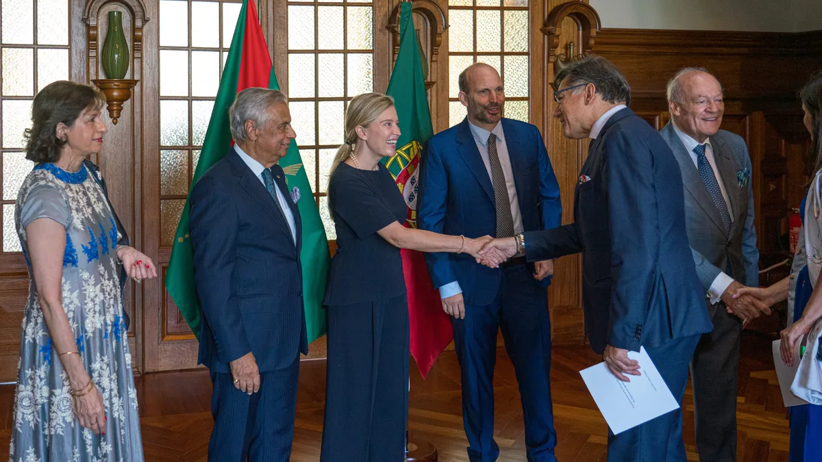AKU and Maynooth University sign partnership agreement